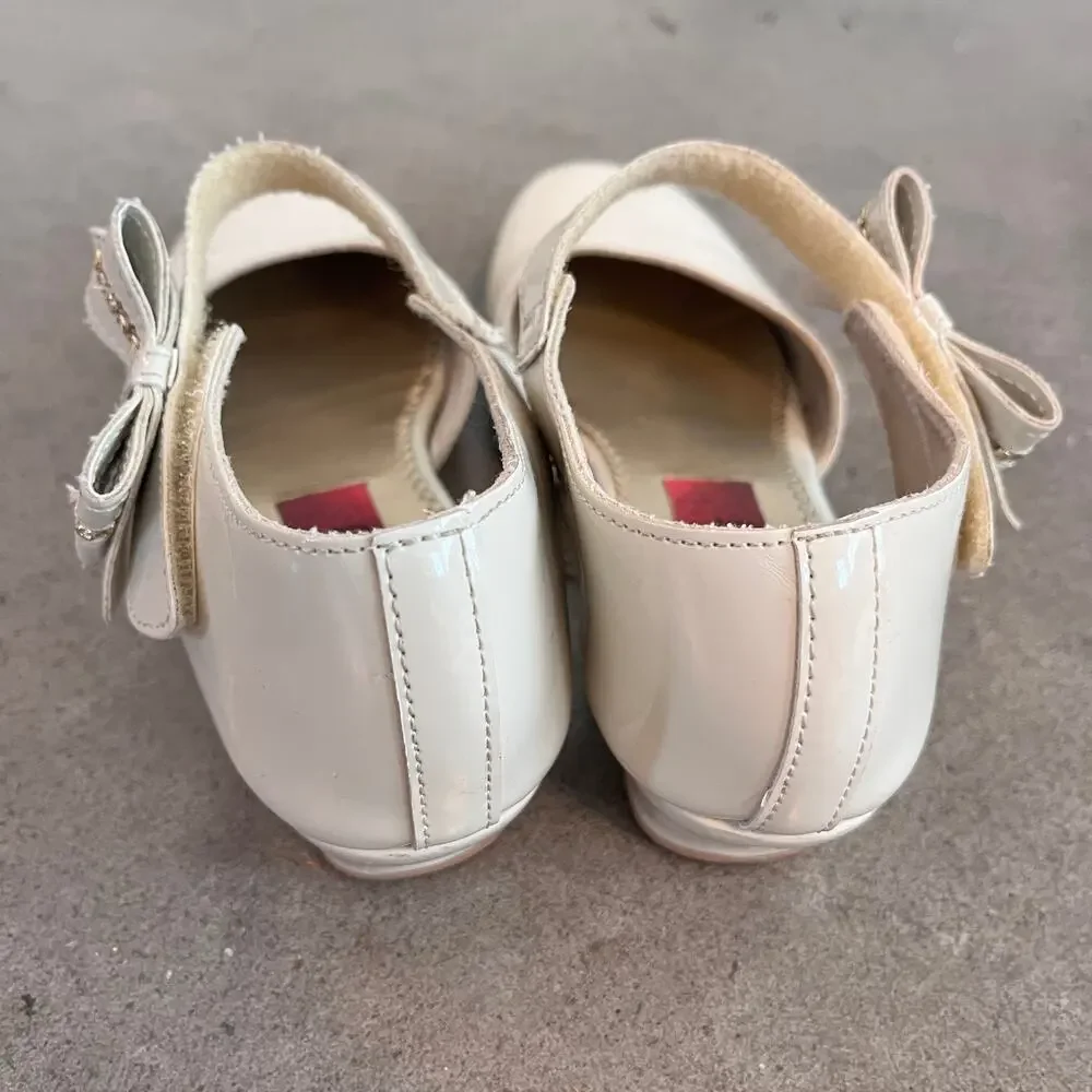 Rachel Shoes beige cream dress shoes Youth Girls size 2 formal event low heel